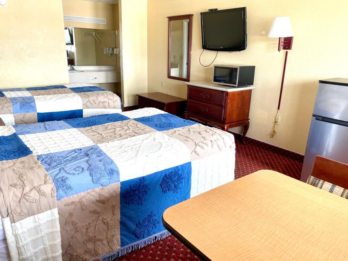 Regency Inn Fern Park Экстерьер фото